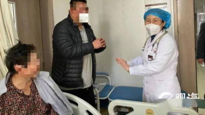 连玩手机81个小时不睡觉，青岛14岁少女脉搏没了，你怎么看？