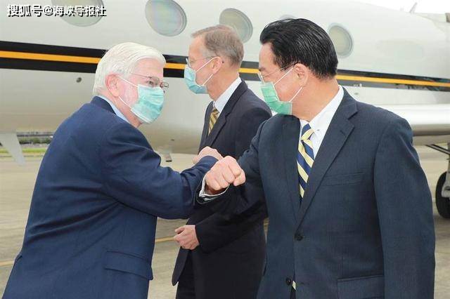 前美国参议员"窜访"台湾,媒体人:蔡英文敢说不要莱猪吗