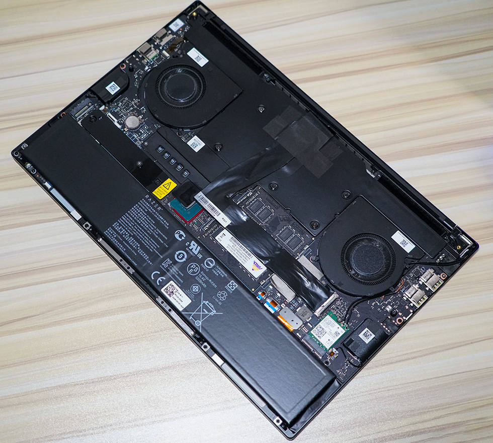 怀揣rtx3070的精致偏执狂雷蛇灵刃15精英版开箱体验