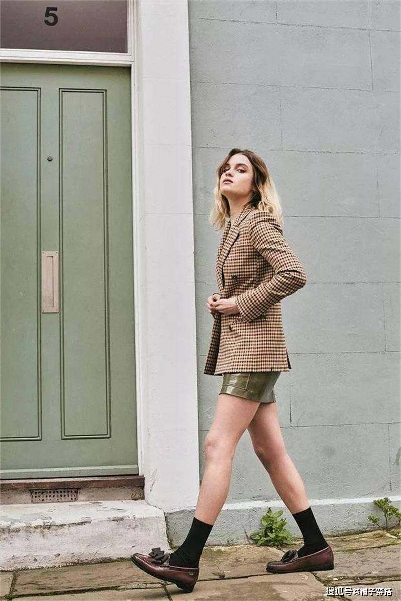 这4双鞋子和裙子搭配,时髦又百搭!