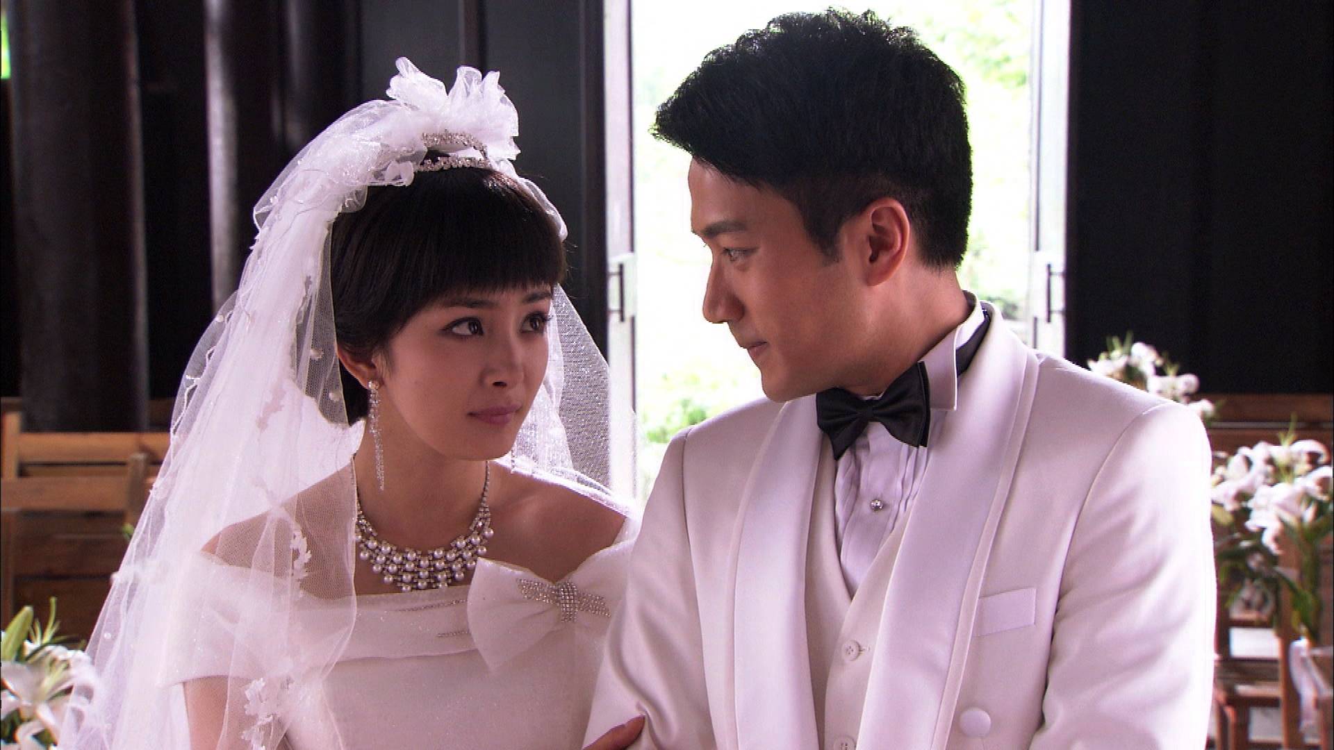 由张自强执导,杨幂,刘恺威,刘雪华,俞小凡等主演的年代情感剧《如意》