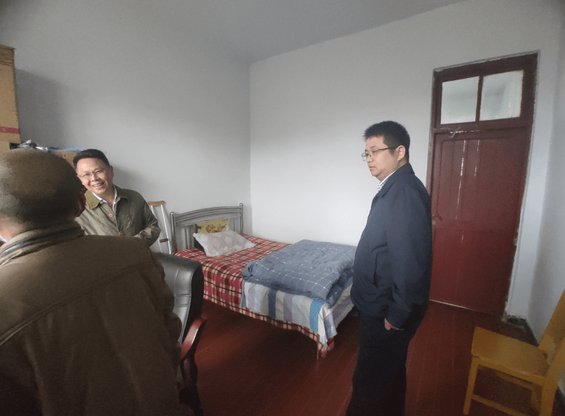 桃源县副县长孙华伟带队深入车湖垸敬老院开展安全生产督导检查