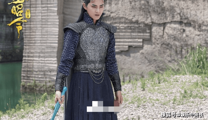 温孤是幽族先王之子,虽然母亲是凡人但也有龙族的血脉,真身又是龙.