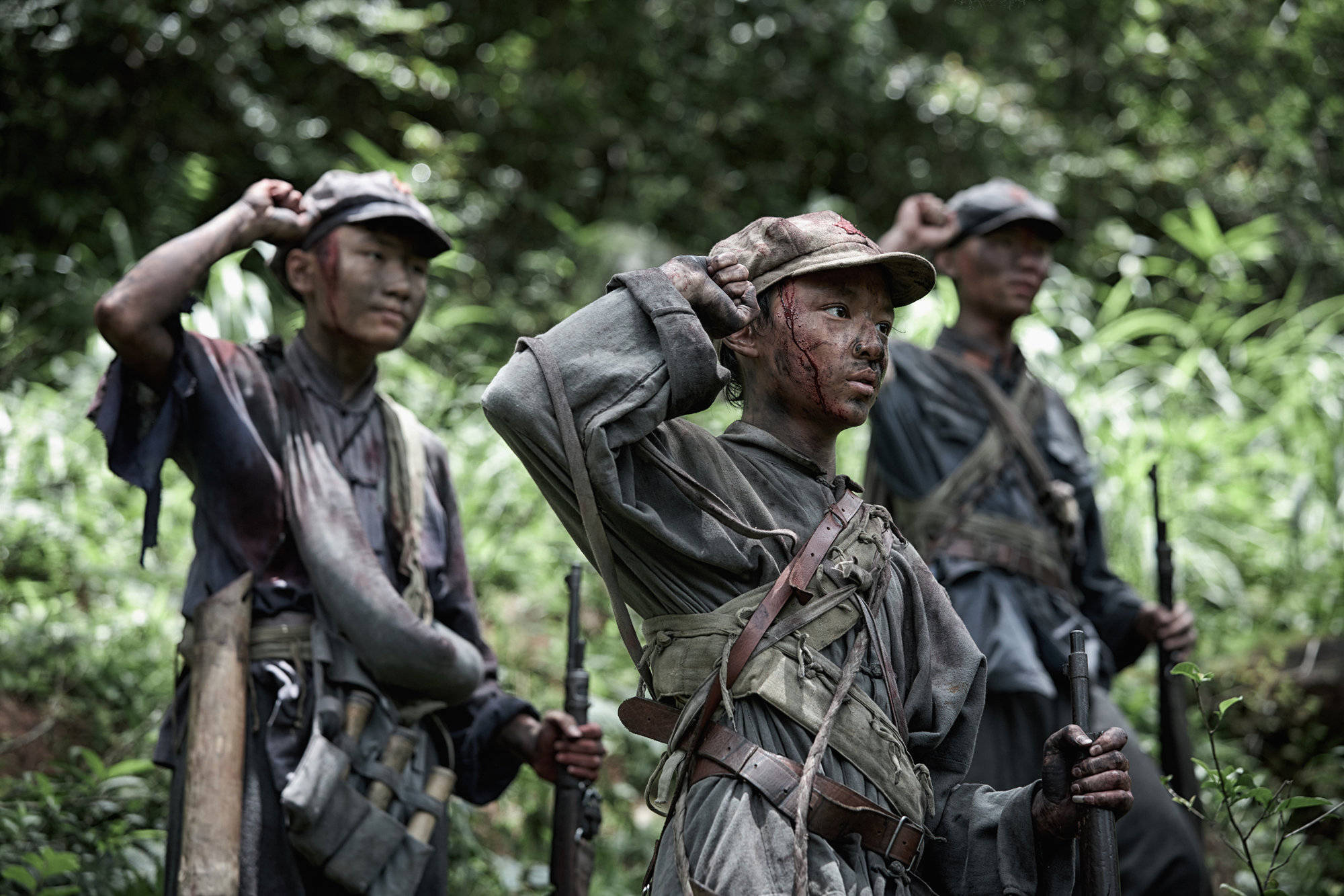 献礼片《生死坚守》全国上映 谱写光辉英雄赞歌