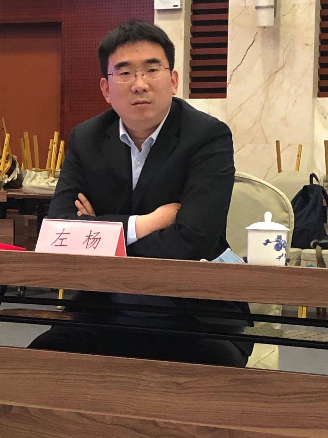 王利民 ,北京城市学院校务委员,艺术设计学部党委书 记兼主任,教授7.