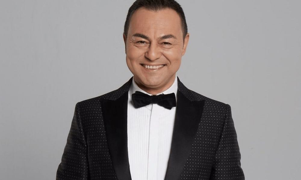 作为土耳其最具影响力的歌手,创作人,塞尔达尔·奥特克被称为土耳其的