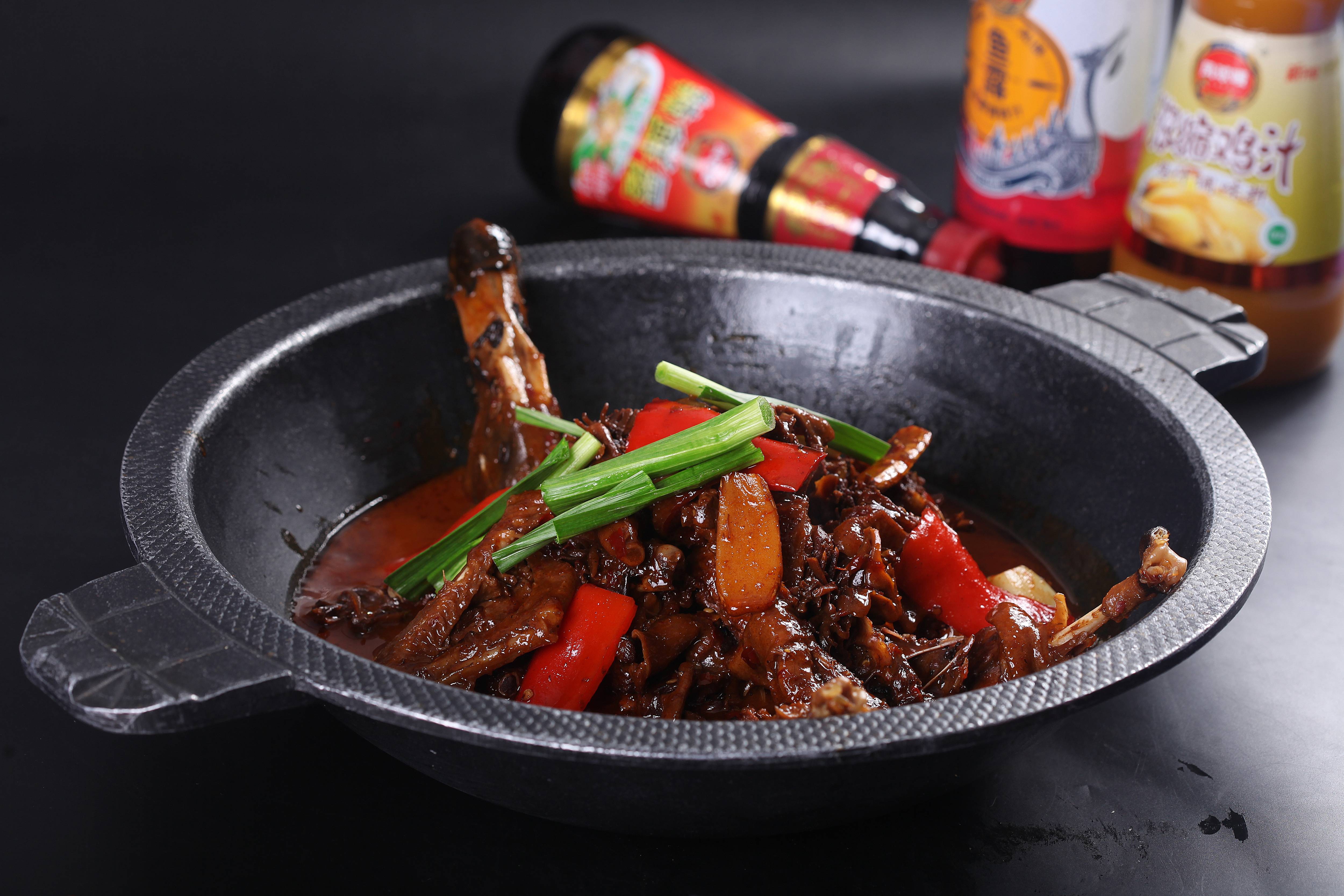 烹出人间百味第三届517凤球唛厨师节暨烹饪大赛长沙站圆满举行