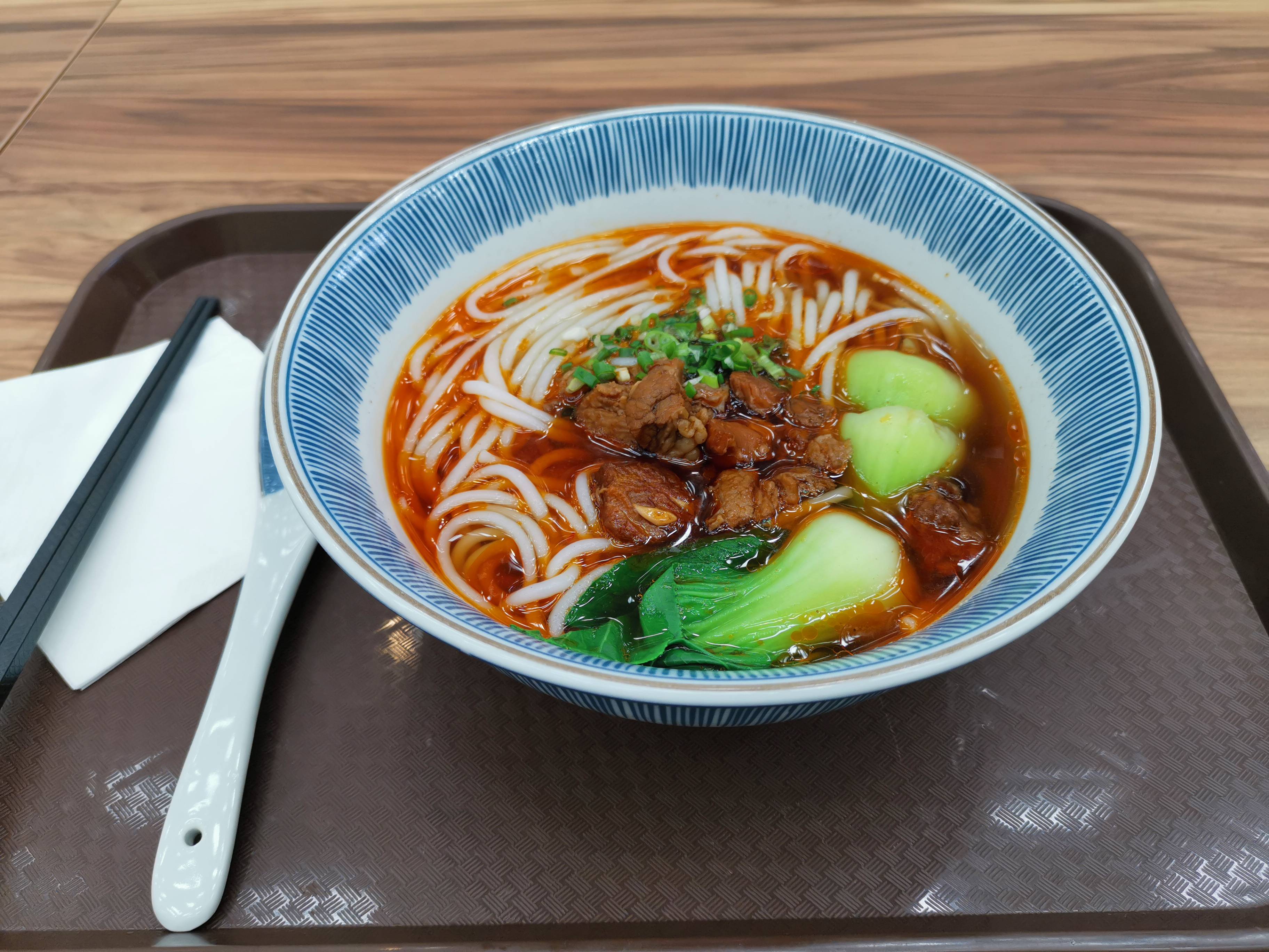 飞机场附近美食贵吗 d8106aa27e55423f836d383169ca5f98.jpeg