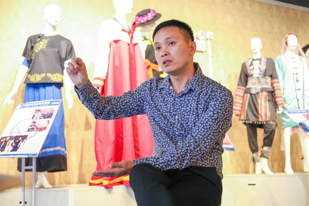 广东省五一劳动奖章获得者陈志军他是追求卓越的广州南洋理工职院人