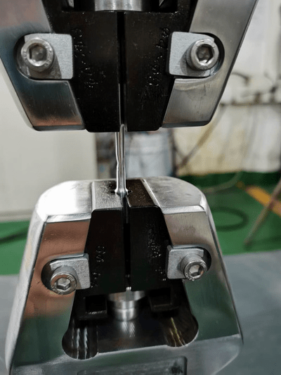 航空螺旋桨金属棒材试验机拉伸测试