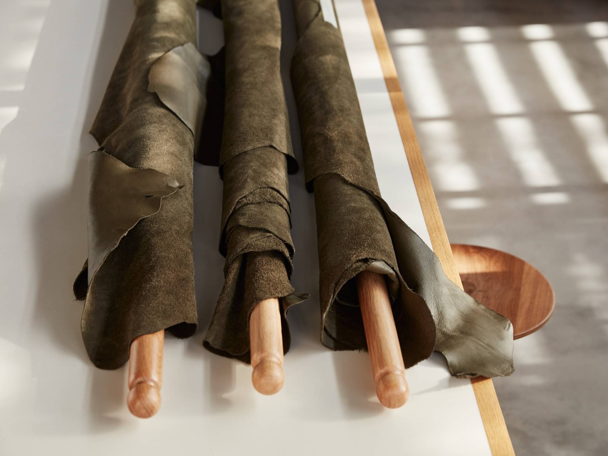 劳斯莱斯汽车与爱马仕联手幻影织布烧典藏版惊艳四座