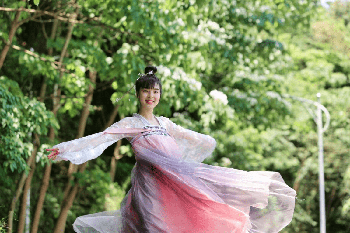 看 女神 舞动五月雪 株洲攸县酒仙湖景区 桐花女神 评选落幕 决赛