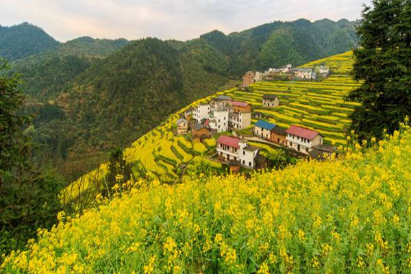 七彩长虹旅游景区
