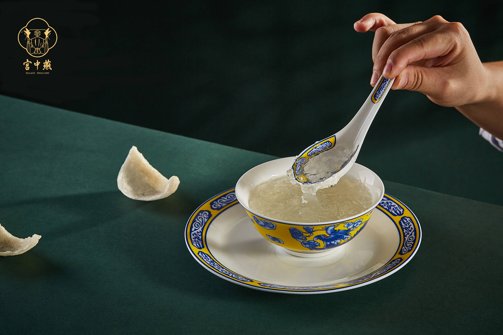 因为,一旦养成了吃燕窝的习惯,整个人精神多了.