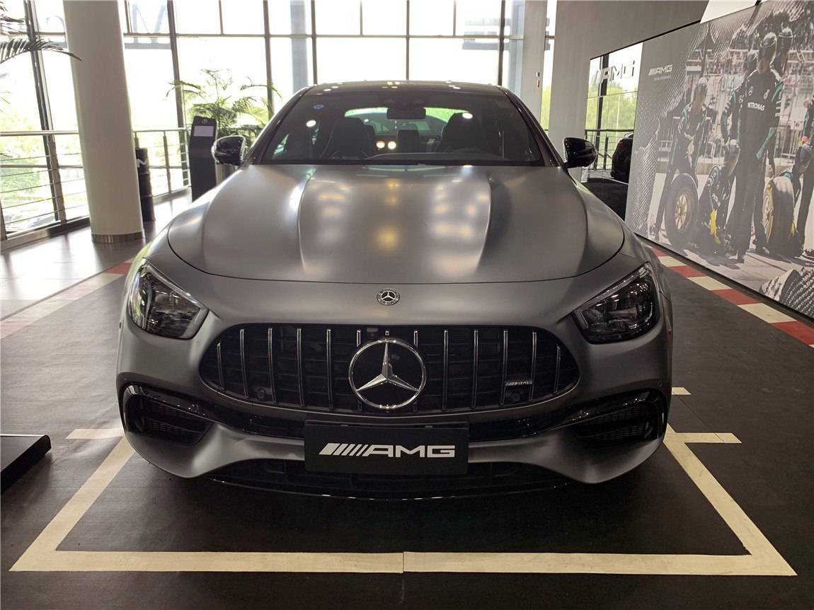 奔驰e63samg哑光灰黑内最新款