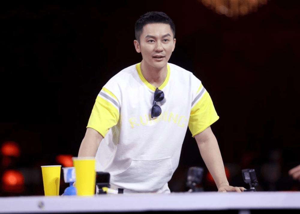 奔跑吧9收视稳居第一李晨力量与速度火力全开