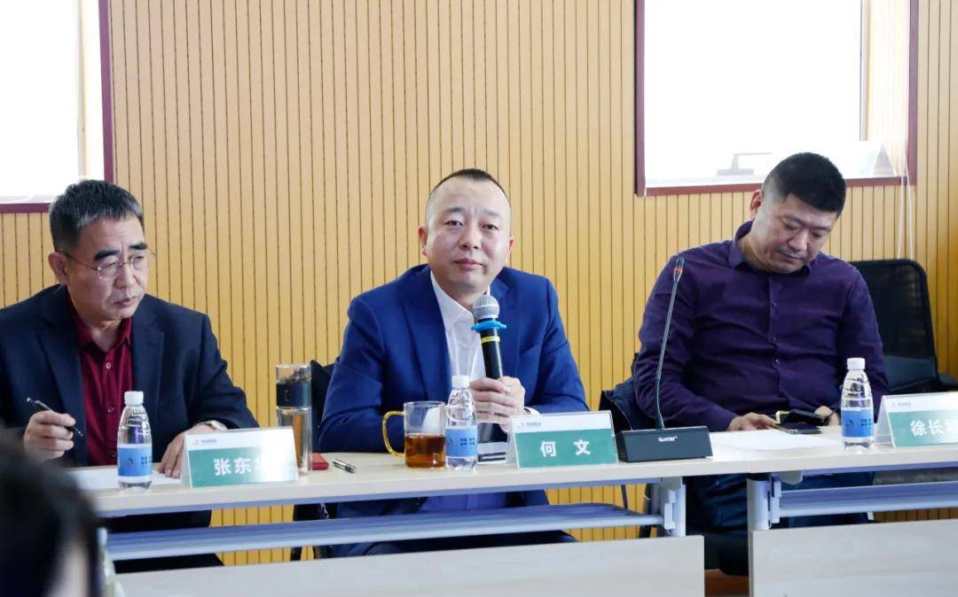 一群人, 一条心,凝心聚力,未来可期!