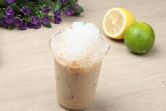 重庆欧艺教你如何自己制作椰果奶茶?