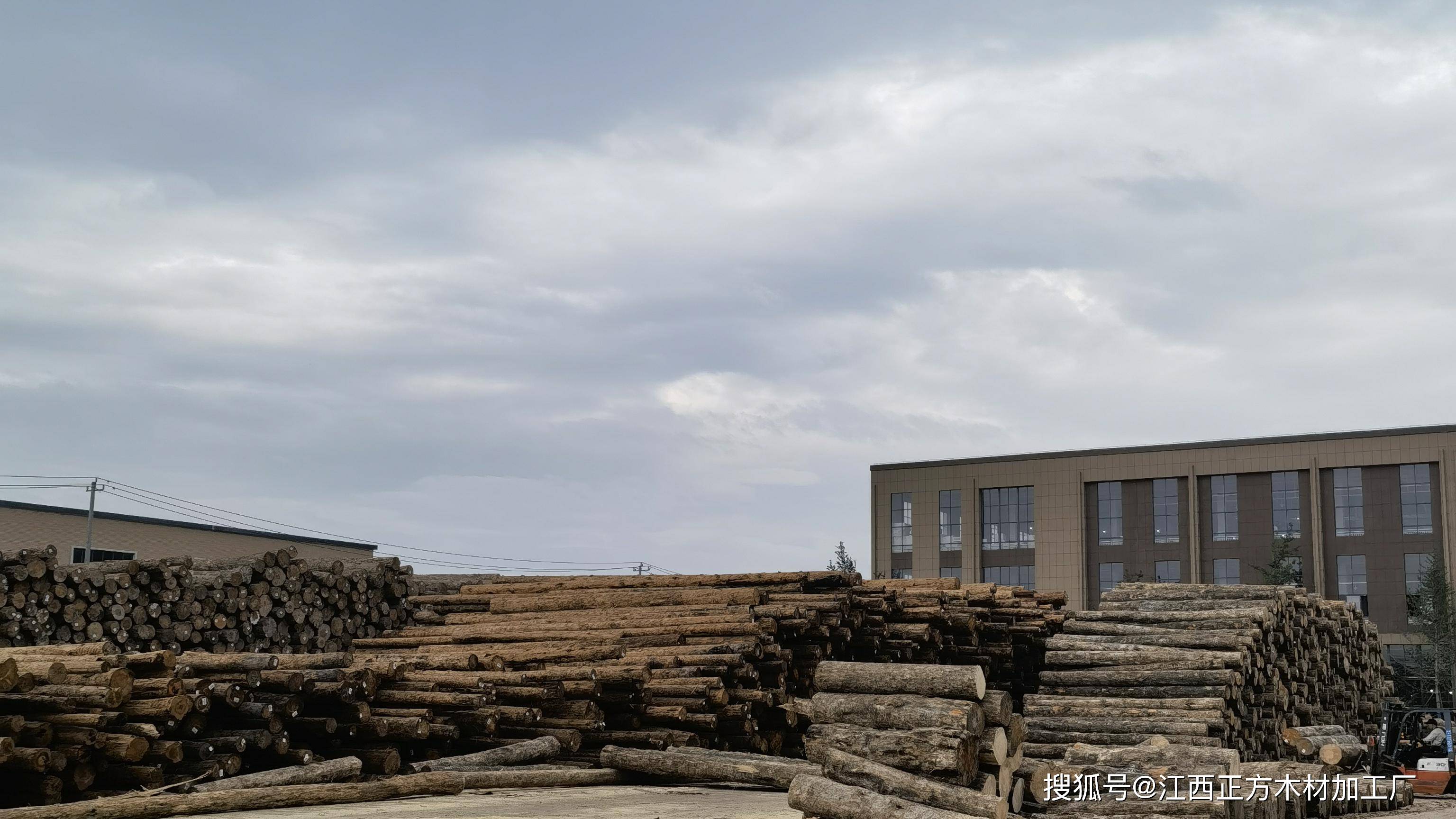 如何节约武汉建筑模板的成本?