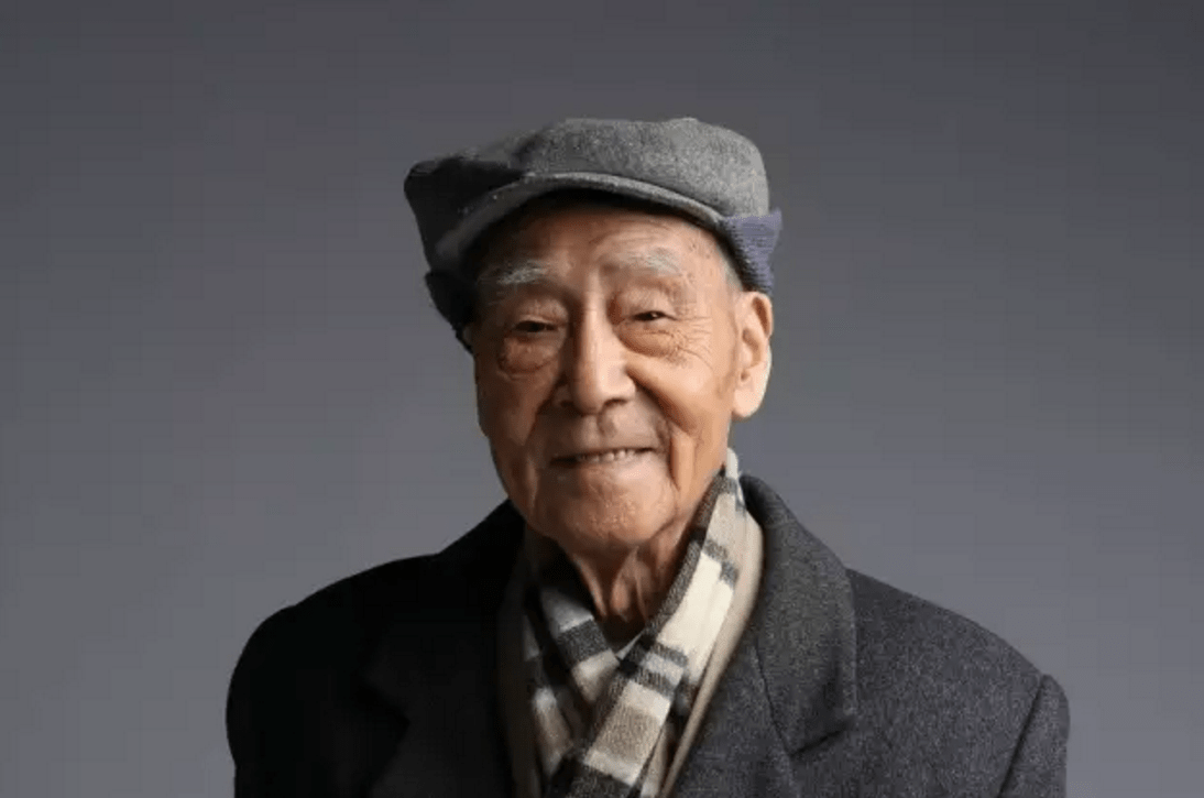 中國翻譯界泰斗許淵衝去世,享年100歲.