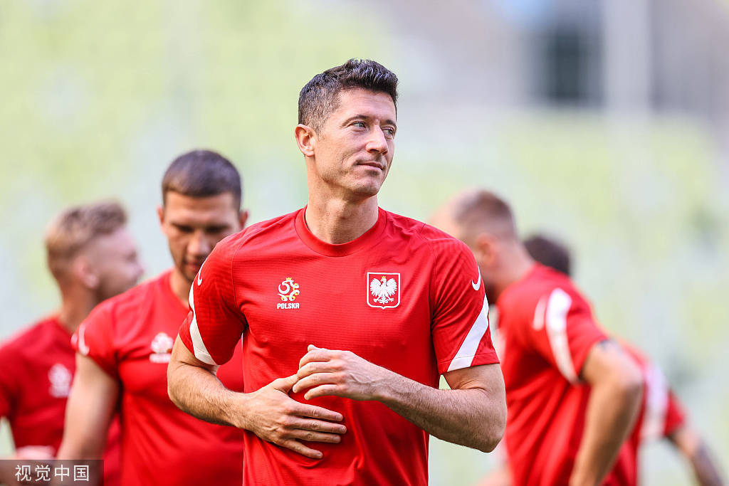 高清图波兰训练备战众将状态轻松欢乐满满