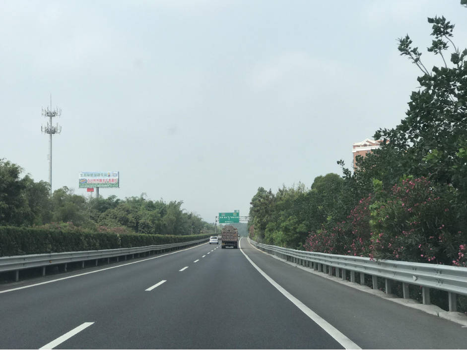 厦漳高速公路bk2335 350m02厦成高速b20k 100m015月1日起,作为福建