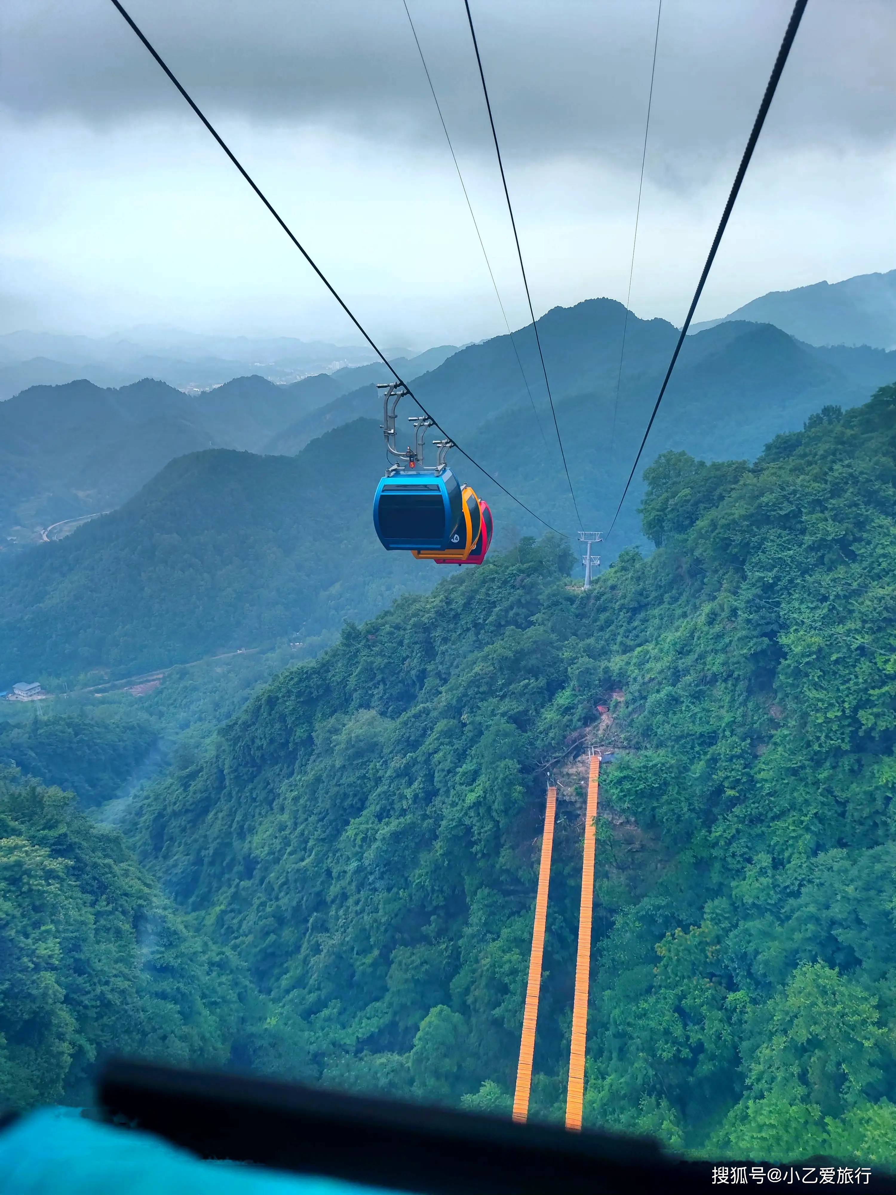 云海索道炎炎夏日,暑期将至和家人一起来汉江源与夏天赴一场约会吧!