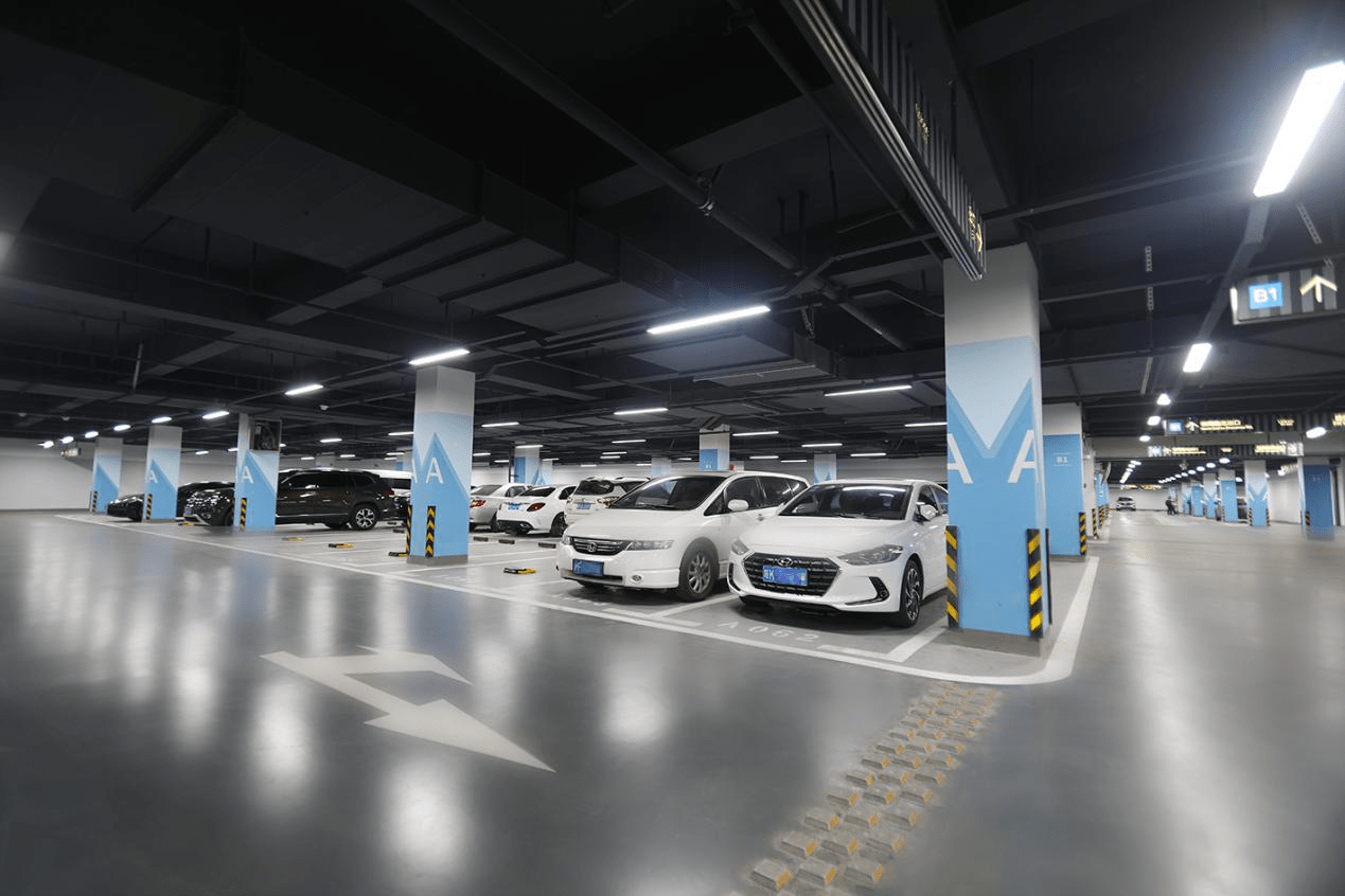 豪宅地下车库怎么建立邦工程地面方案要点解析