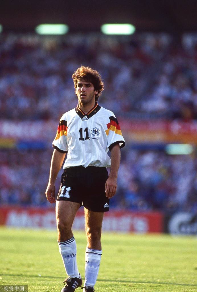 1/ 12 1992年6月26日,瑞典哥德堡,1992欧洲杯决赛:丹麦2-0德国.