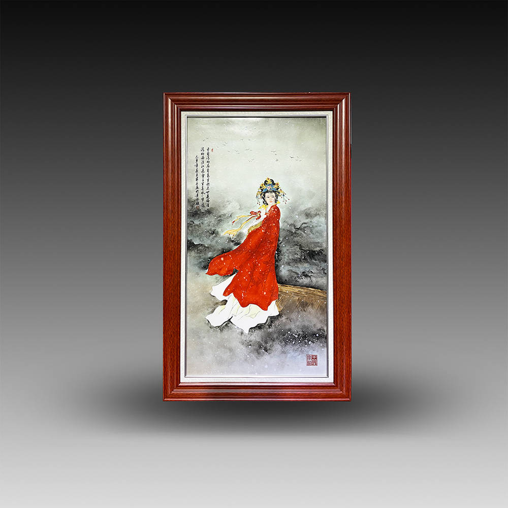 王家乐自幼酷爱艺术,在陶瓷艺术颇有成就,主攻釉上彩