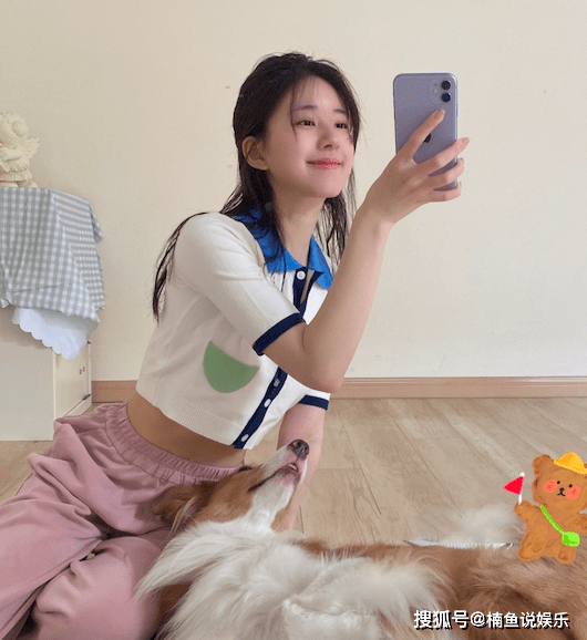 原创赵露思又美出圈了每天自拍大秀细腰甜美可爱各种风格轻松驾驭