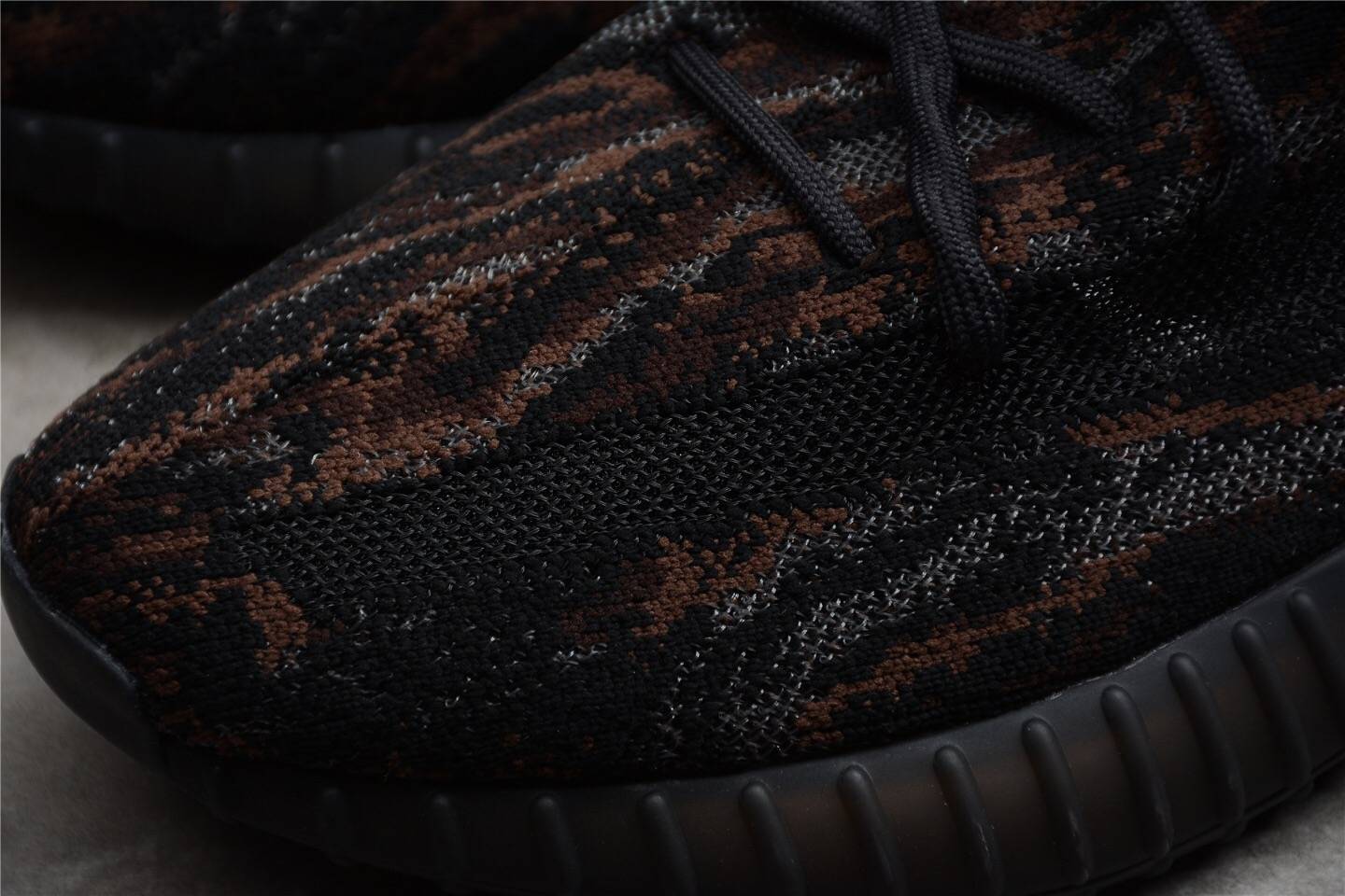 阿迪达斯 adidas yeezy boost 350 v2 mx rock oat 燕麦色黑满天星