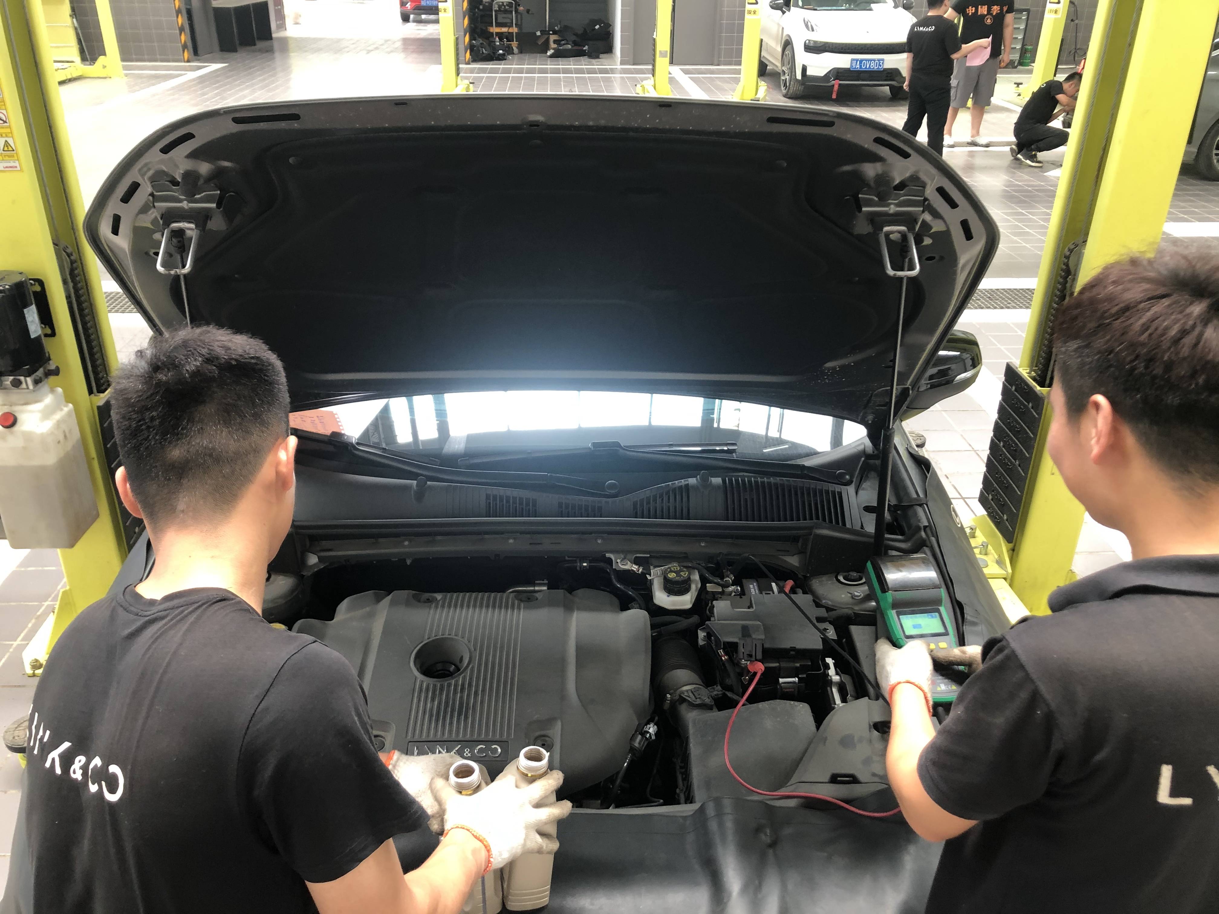 领克车主亲自体验领克售后保养:"贵"在了良心