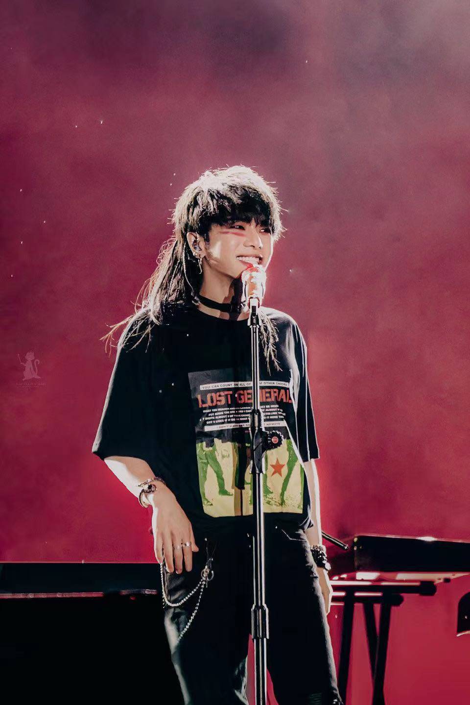 夏日限定有多快乐?——华晨宇音乐节蹦迪现场照流出