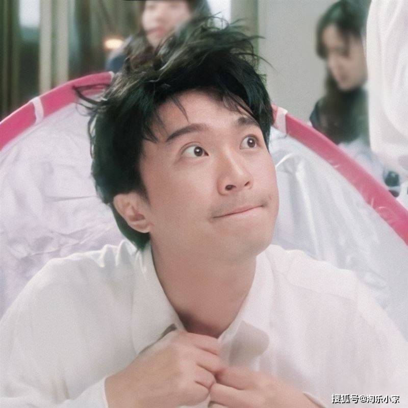 周星驰第一部电影《霹雳先锋》,一举夺得台湾金马奖最佳男配角奖,但