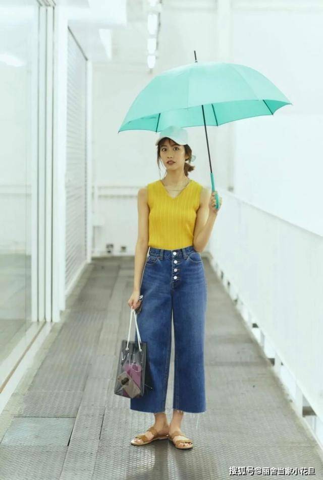 短裤|颜值丽舍：即使雨季，也要做街头最美的那道风景！