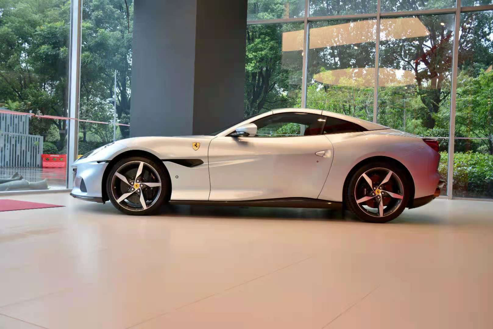 跃马最新2gtspider车型亮相苏州