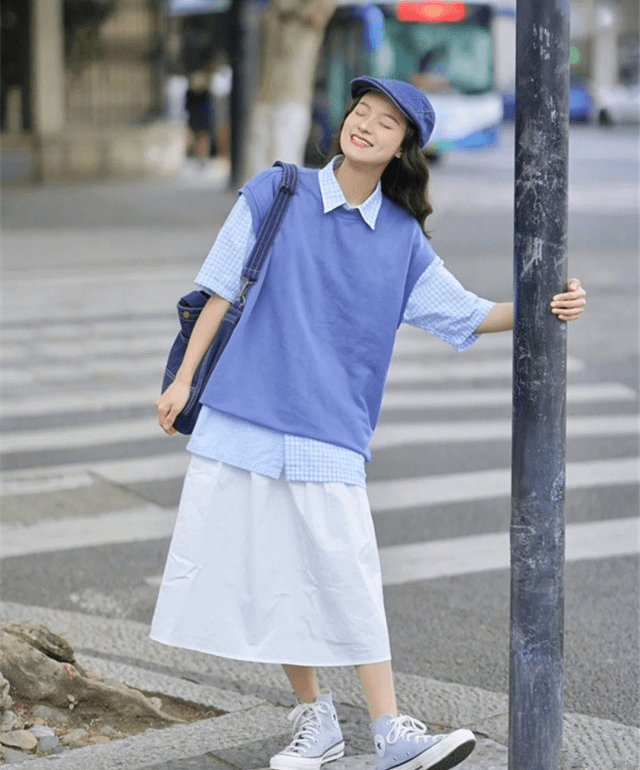 夏天|“袜子+长裙”，遮肉显瘦又时髦，很难撞衫