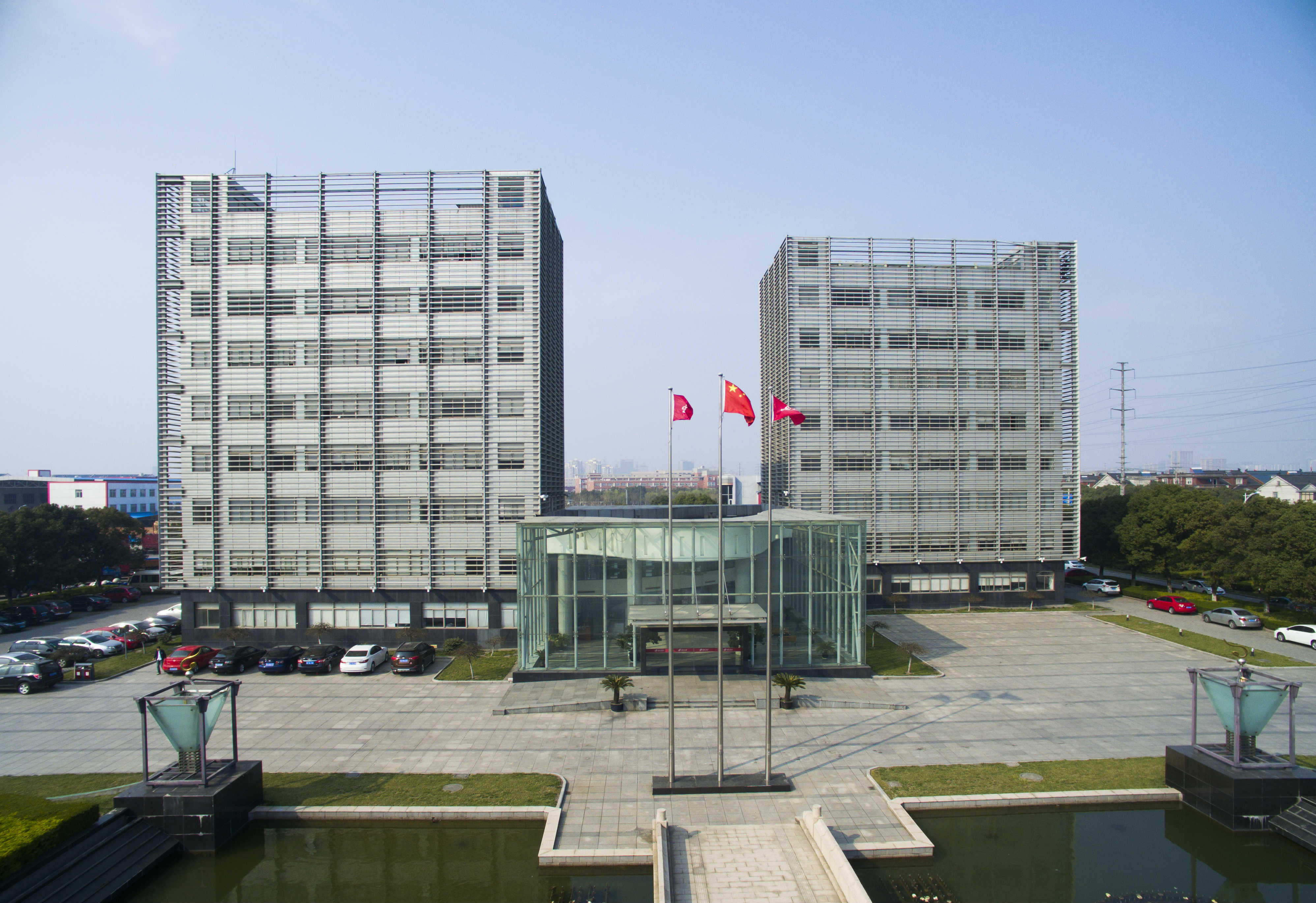 宋清辉:世界500强评选向来以规模取胜 江苏要巨无霸更要小而美_盛虹