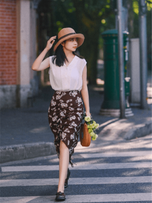 颜色|如何把几年前的“碎花裙”穿出高级感