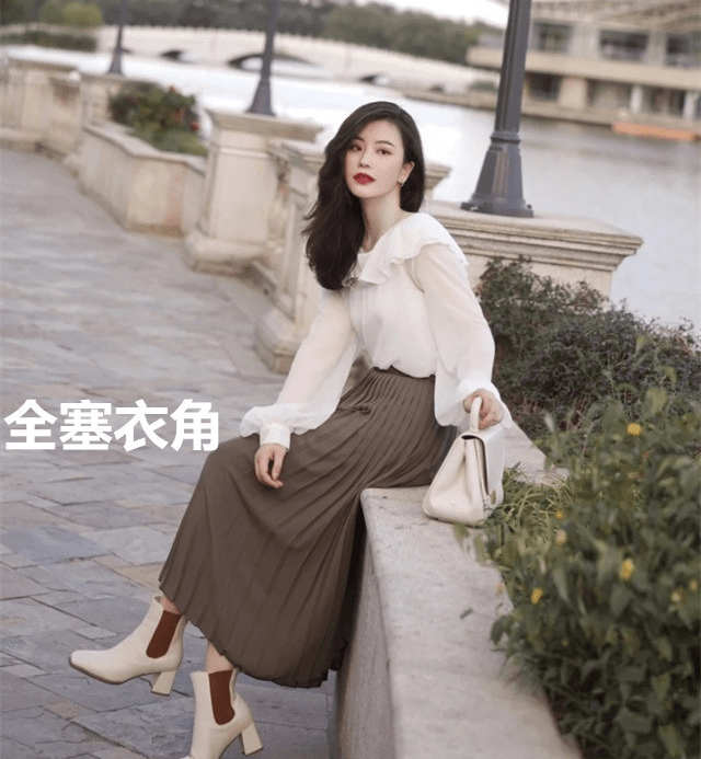 身材|不懂百褶裙,怎么穿出洋气感?