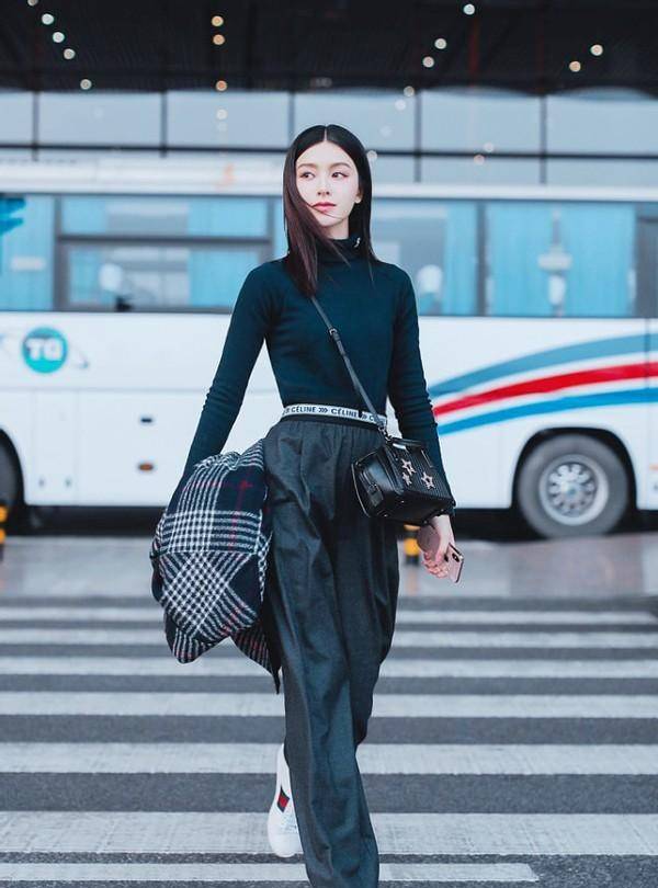 毛衣|文咏珊虽然刚30出头,但气质一般人真比不了,白皙肤色太高级