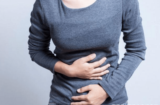 肝脏|身体出现“1大1黄1痒”，提醒你注意：或是肝脏的“求救”信号