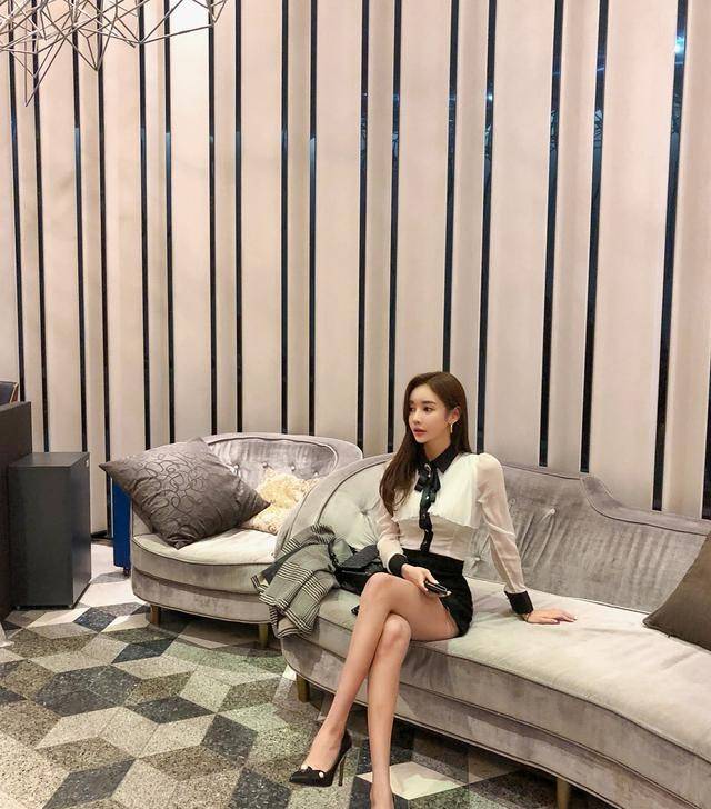 宫廷|韩国模特孙允珠宫廷蝴蝶结修身小洋裙网拍