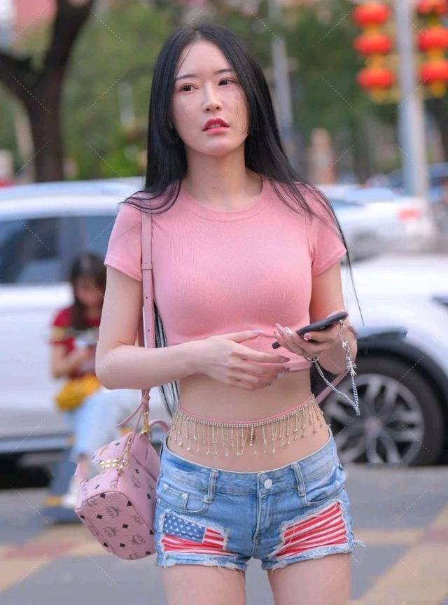 粉色|先做好自己的形象定位，再来选择合适的时尚穿搭，会让你事半功倍