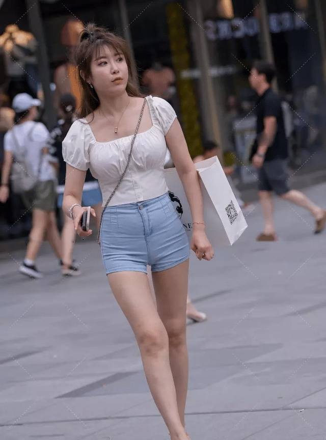 丰满的人怎么穿搭微胖_丰满微胖美女(2)