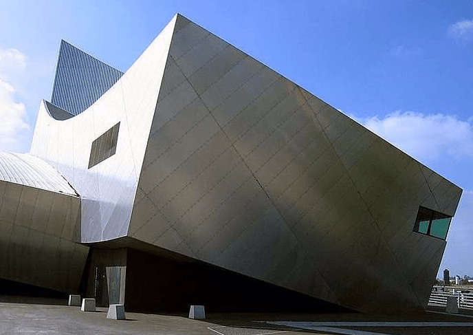 英国曼彻斯特的帝国战争博物馆北角案例赏析