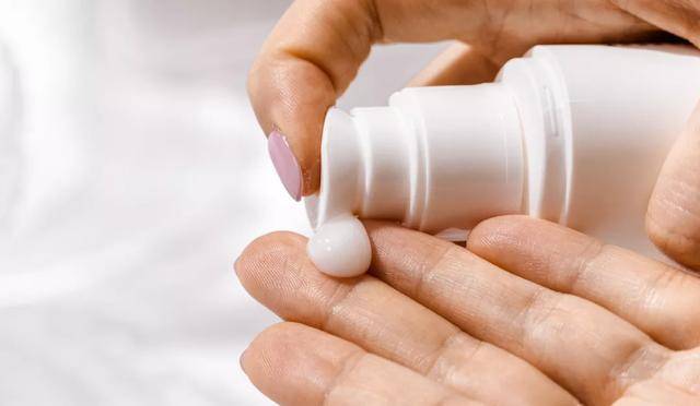 皮肤保护剂有什么作用 442d069bde8445bf96889b67e9032a79.jpeg