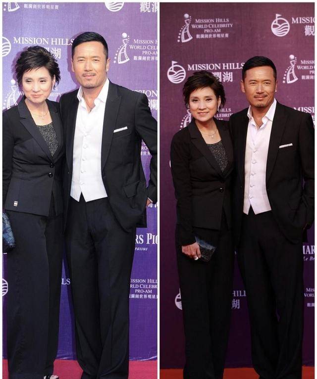 老公|幸福的女人真美，戚美珍和老公在一起笑容藏不住，一脸幸福的样子