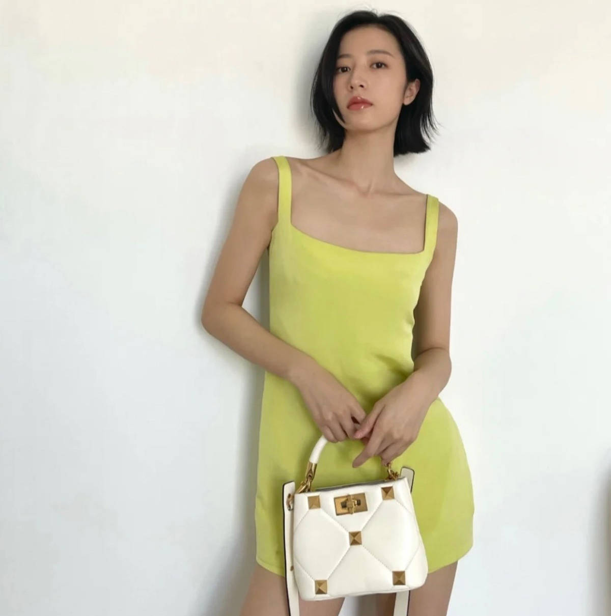 本主|江苏五龙——《我在他乡挺好的》都看了嘛?时尚女主本主周雨彤的穿搭分享!